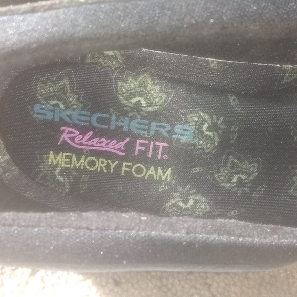 Skechers relaxed fit - Picture 3 of 4